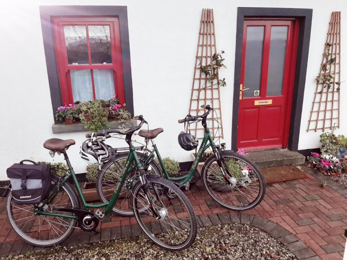 Nellys Bed And Bikes Hotel เวสต์พอร์ต ภายนอก รูปภาพ